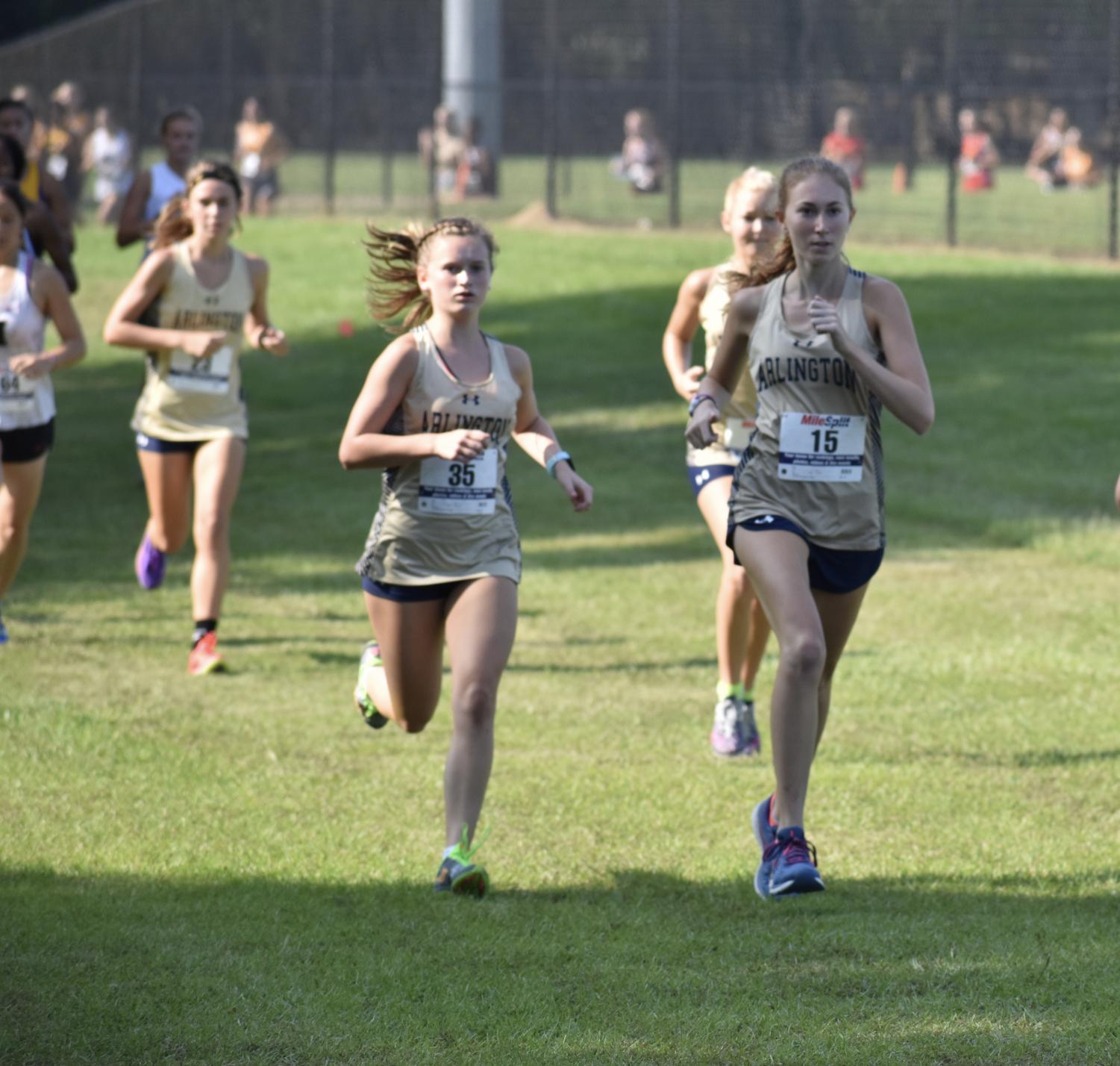 Cross Country Team Sweeps Weekend Race