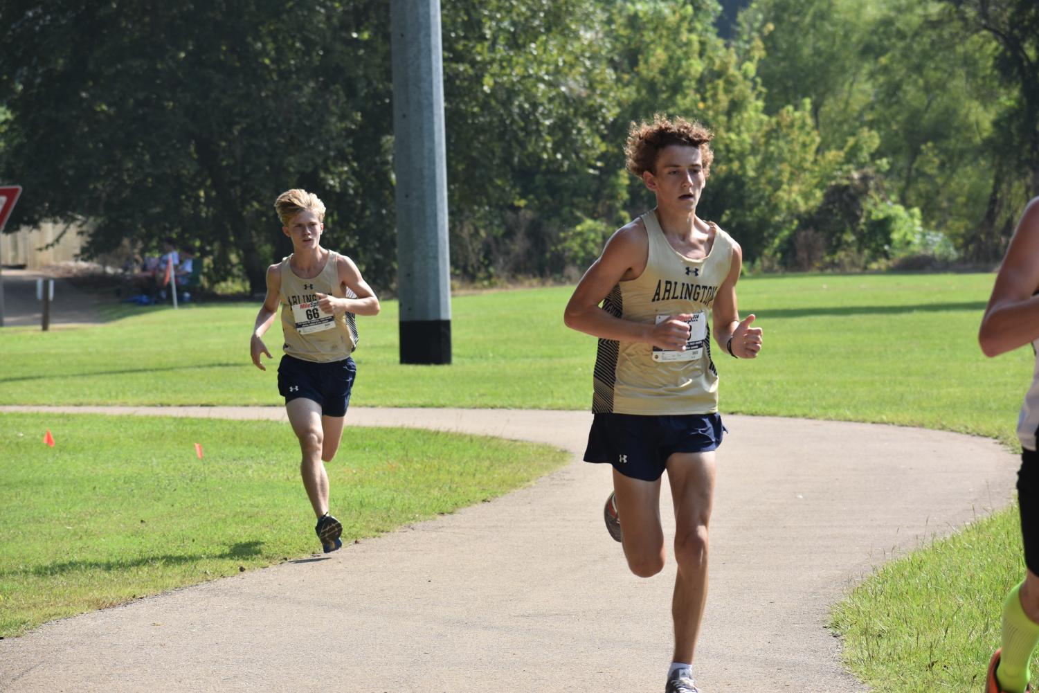 Cross Country Team Sweeps Weekend Race