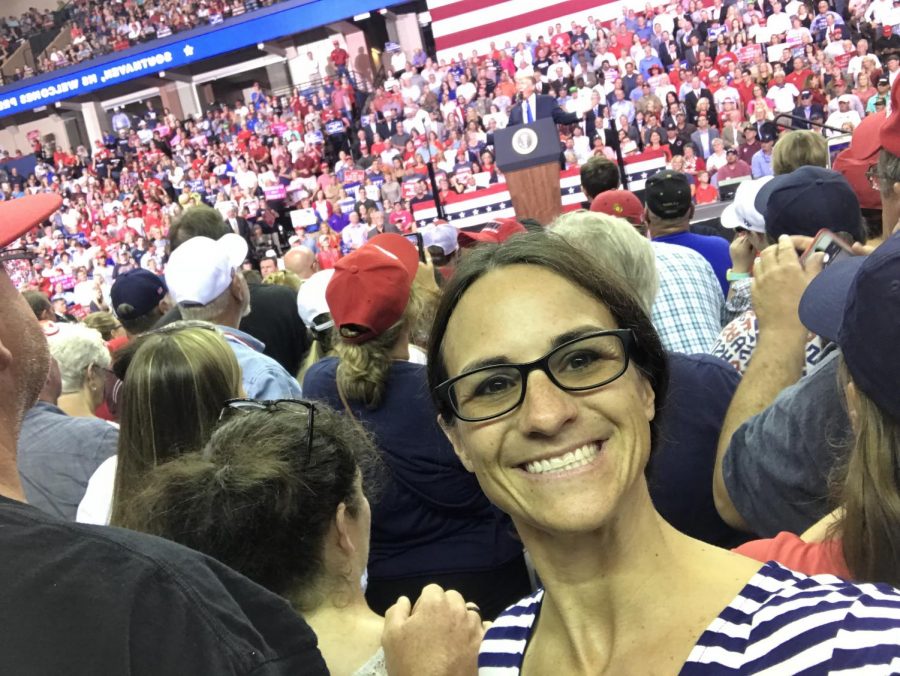 Mrs.+McKay+smiles+in+front+of+Trump%E2%80%99s+Crowd