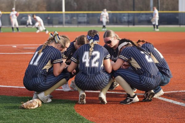 Arlington Varsity Tigers Take Lead and Never Look Back in Win Over Bartlett
